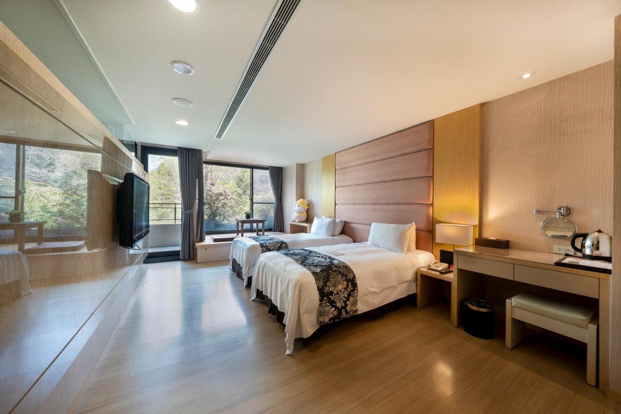 Tai-Yi Red Maple Resort Puli Exterior photo